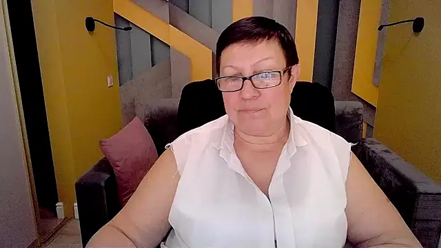 Snapshot of BarbaraTurners chatting on February 2025 12:30:01 AM BarbaraTurners online show from February 2025 12:30:01 AM