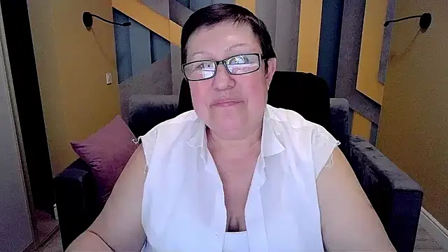Snapshot of BarbaraTurners chatting on February 2025 03:29:02 AM BarbaraTurners online show from February 2025 03:29:02 AM