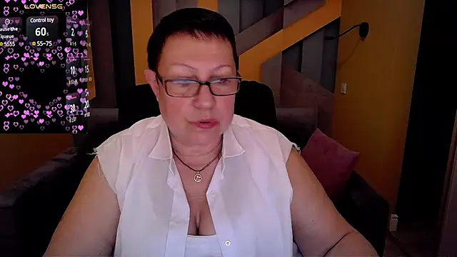 Snapshot of BarbaraTurners chatting on March 2025 06:45:02 PM BarbaraTurners online show from March 2025 06:45:02 PM