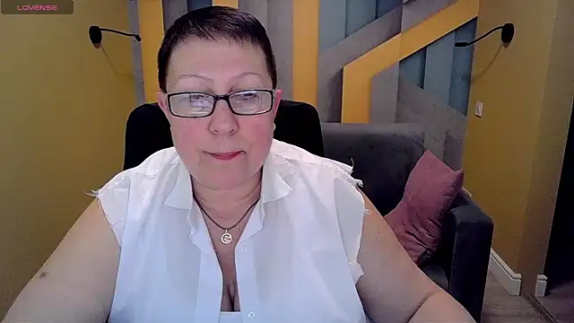 Snapshot of BarbaraTurners chatting on March 2025 06:43:02 PM BarbaraTurners online show from March 2025 06:43:02 PM