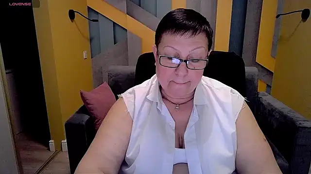 Snapshot of BarbaraTurners chatting on March 2025 03:59:02 AM BarbaraTurners online show from March 2025 03:59:02 AM