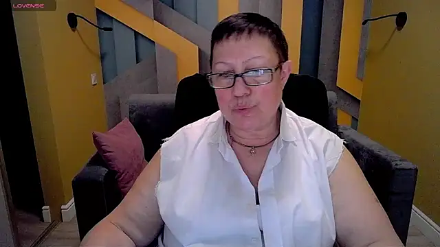 Snapshot of BarbaraTurners chatting on March 2025 09:35:01 PM BarbaraTurners online show from March 2025 09:35:01 PM