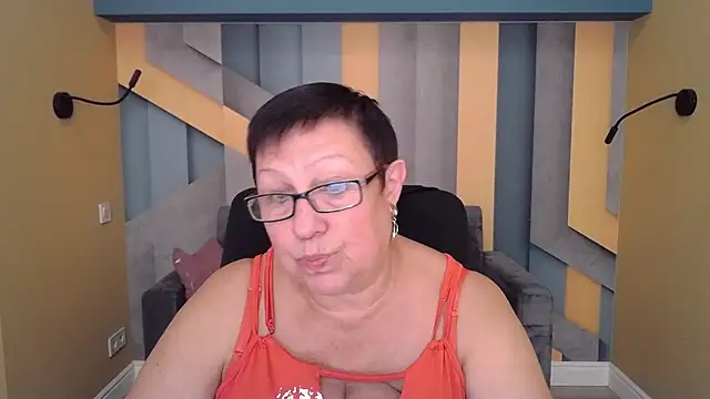 Snapshot of BarbaraTurners chatting on October 2025 06:47:02 PM BarbaraTurners online show from October 2025 06:47:02 PM