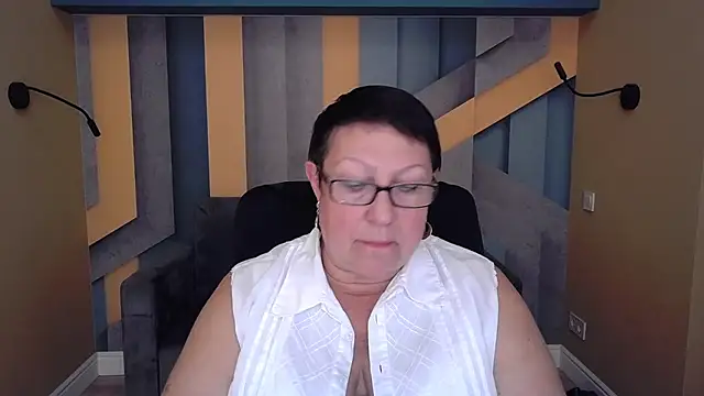 Snapshot of BarbaraTurners chatting on October 2025 06:21:01 PM BarbaraTurners online show from October 2025 06:21:01 PM