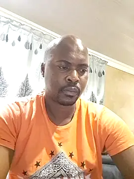 Snapshot of Lows2112 chatting on November 2025 07:59:01 PM Lows2112 online show from November 2025 07:59:01 PM