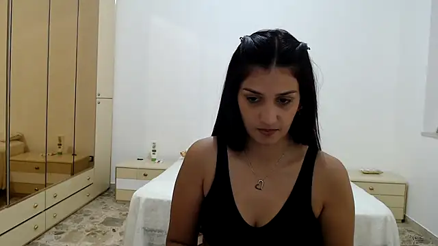 Snapshot of ZajiraShane chatting on September 2025 11:36:01 AM ZajiraShane online show from September 2025 11:36:01 AM