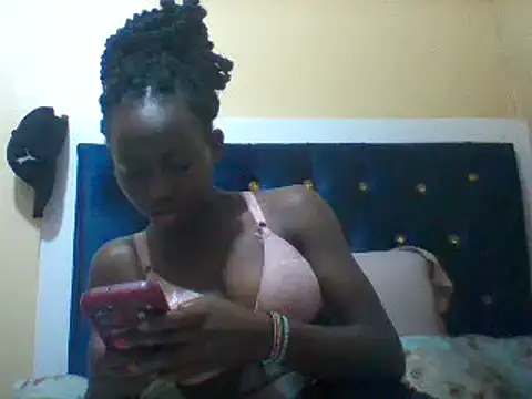 Snapshot of Seeexxxy-bree chatting on December 2024 07:47:01 AM Seeexxxy-bree online show from December 2024 07:47:01 AM