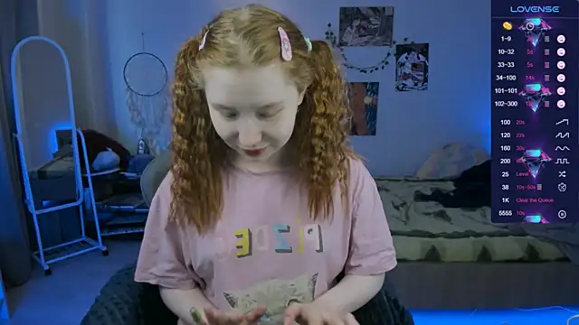 CallMeEffy1 online show from April 2026 01:19:01 PM