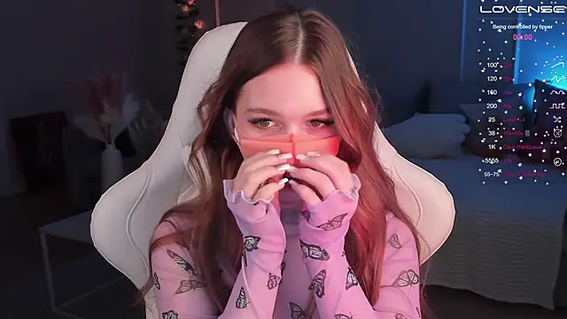 Frau Lina online show from December 2024 08:34:02 PM