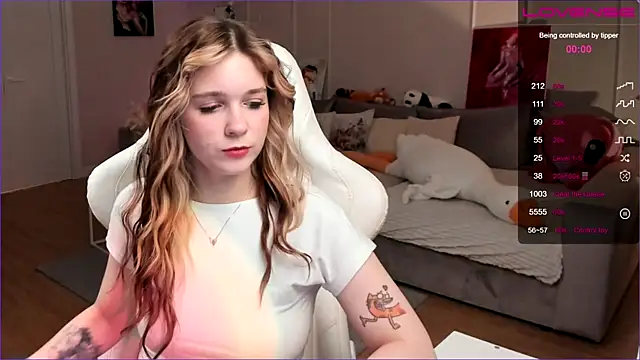 Frau Lina online show from March 2026 03:07:02 PM