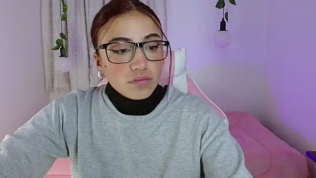 veronicaxx69 online show from December 2024 05:38:01 AM