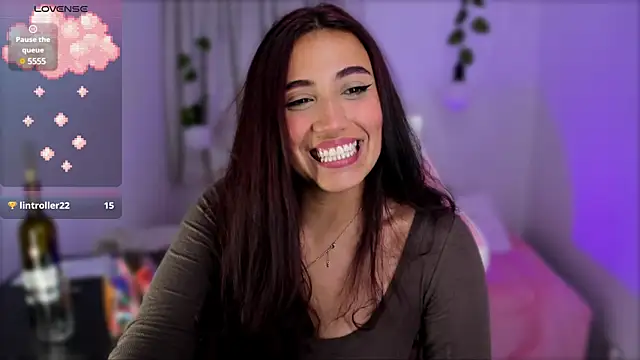 veronicaxx69 online show from December 2024 05:33:02 AM