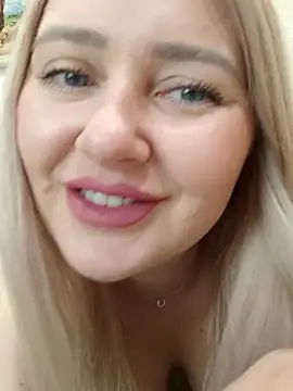 Snapshot of LadyLolyPop_ chatting on October 2025 01:25:02 AM LadyLolyPop online show from October 2025 01:25:02 AM