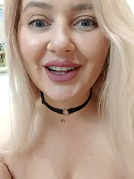 Snapshot of LadyLolyPop_ chatting on October 2025 02:54:01 AM LadyLolyPop online show from October 2025 02:54:01 AM