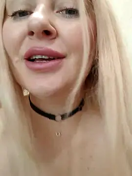 Snapshot of LadyLolyPop_ chatting on November 2025 06:01:01 AM LadyLolyPop online show from November 2025 06:01:01 AM