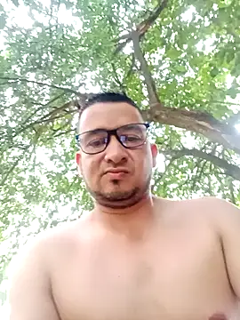 Snapshot of Fabi_1986 chatting on July 2026 10:33:01 PM Fabi 1986 online show from July 2026 10:33:01 PM