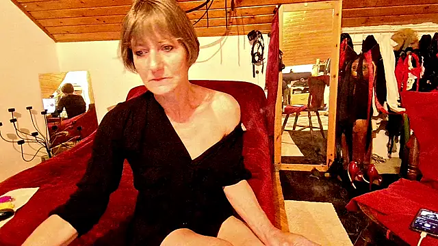 Snapshot of Hot_Colettte chatting on May 2026 07:56:01 PM Hot Colettte online show from May 2026 07:56:01 PM