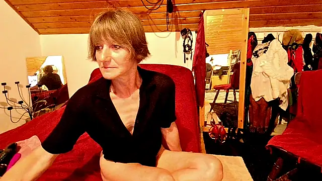 Snapshot of Hot_Colettte chatting on June 2026 07:41:01 PM Hot Colettte online show from June 2026 07:41:01 PM