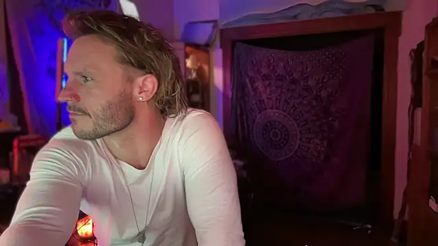 CowboyZuhly online show from January 2026 05:54:02 AM