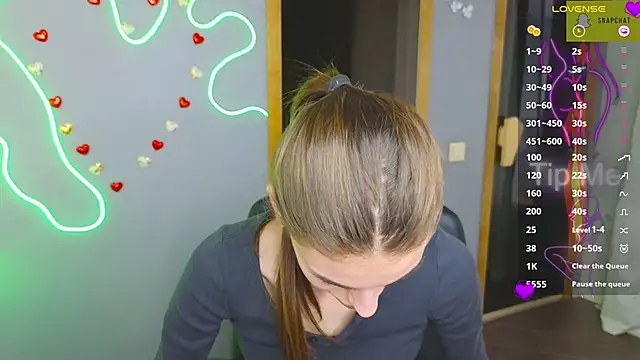 Snapshot of EmmyGreans chatting on March 2025 09:33:02 AM EmmyGreans online show from March 2025 09:33:02 AM