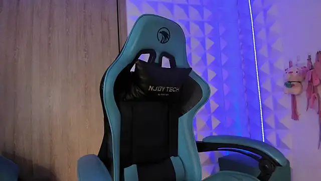 Jendralevis online show from November 2025 08:08:01 PM