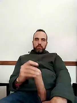 leon3875 online show from December 2024 03:32:01 PM