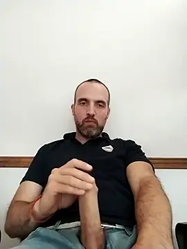 leon3875 online show from December 2024 03:22:01 PM