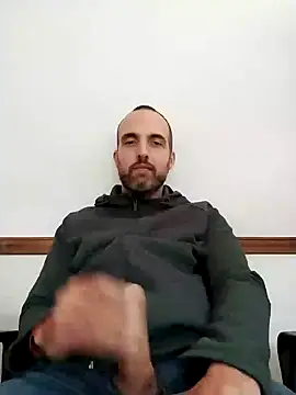 leon3875 online show from December 2024 03:31:02 PM