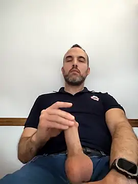 leon3875 online show from November 2025 03:25:02 PM