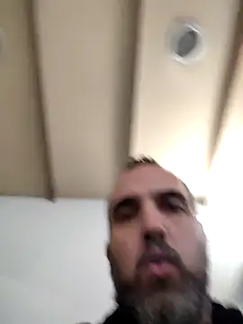 leon3875 online show from December 2025 03:27:02 PM