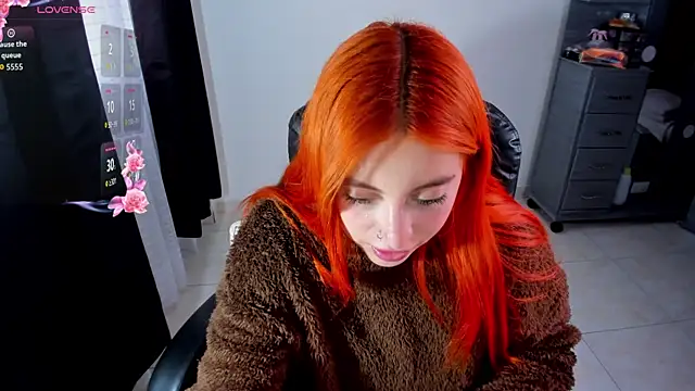 Violetaarey online show from June 2026 10:52:01 PM