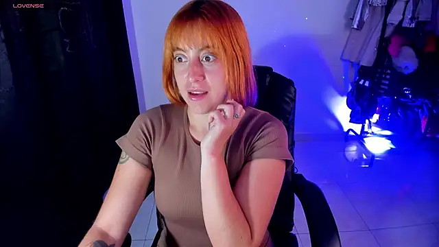 Violetaarey online show from June 2026 09:38:01 PM