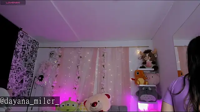  dayana miler online show from April 2026 12:35:02 AM