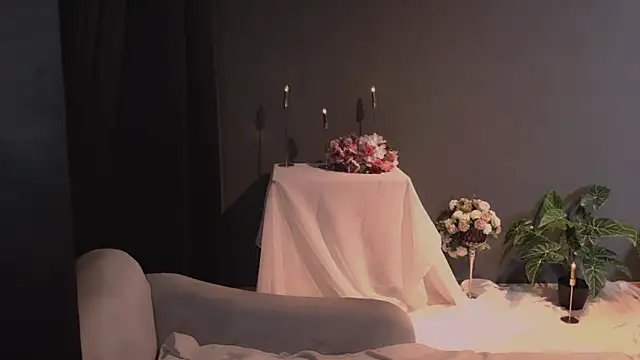 Saintrebella online show from November 2025 06:40:01 PM