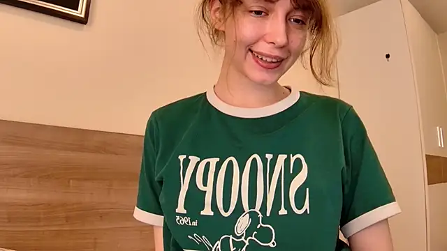 Snapshot of sun_place chatting on March 2025 05:52:02 AM sun place online show from March 2025 05:52:02 AM