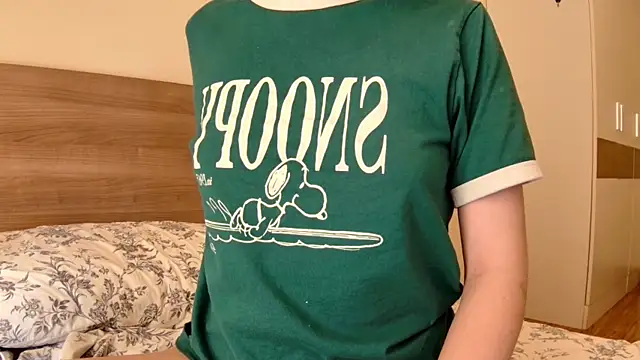 Snapshot of sun_place chatting on March 2025 09:14:02 AM sun place online show from March 2025 09:14:02 AM