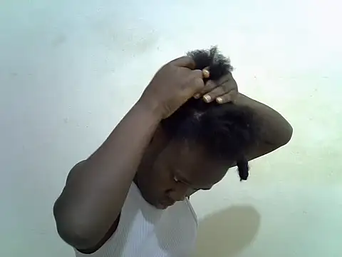 hey its andreana online show from October 2025 07:47:02 PM