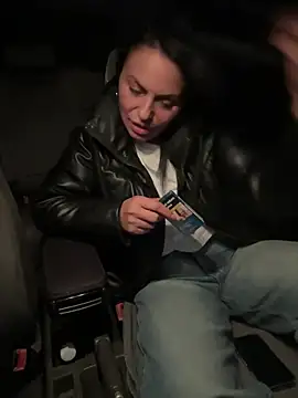 KimKelly13 online show from April 2026 07:41:01 PM