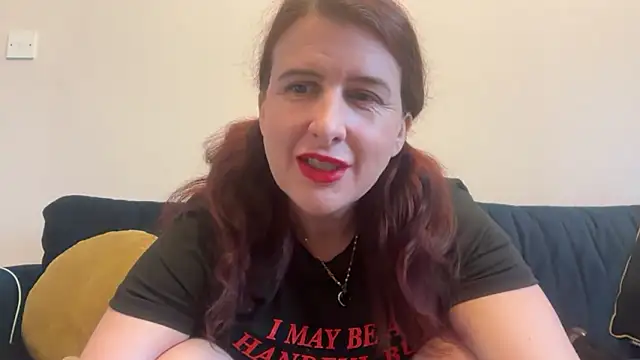 Snapshot of AshleyCox chatting on June 2026 09:11:02 AM AshleyCox online show from June 2026 09:11:02 AM