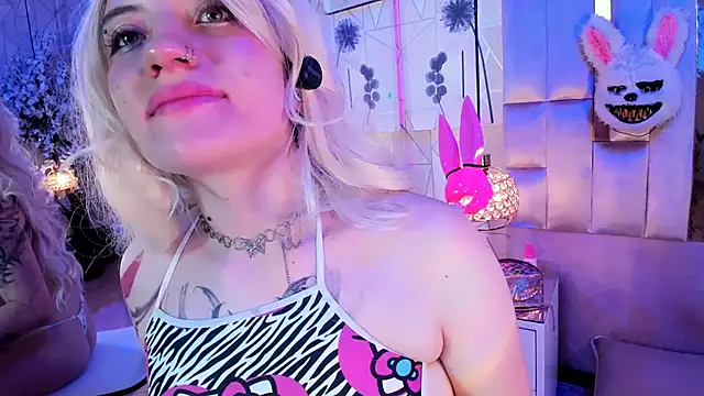 Broklinwhite  online show from April 2026 07:07:02 PM