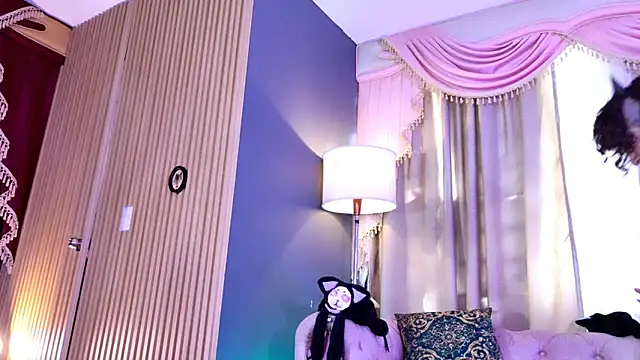 zephirahabney online show from February 2026 04:30:01 PM