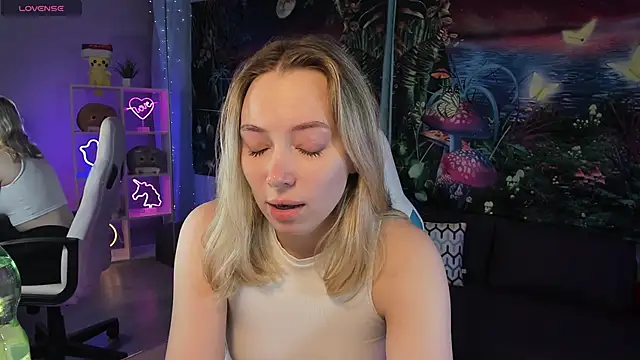 TiffanyBatson online show from February 2025 07:58:02 AM