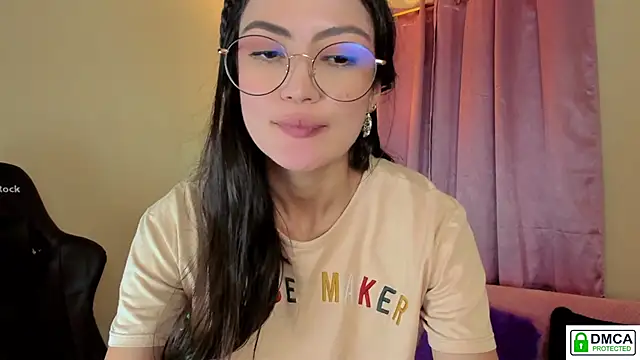 Lilabril online show from March 2025 03:39:01 PM