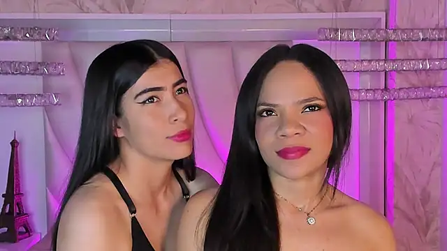 Snapshot of siara_and_zoe chatting on May 2026 10:51:02 PM siara and zoe online show from May 2026 10:51:02 PM