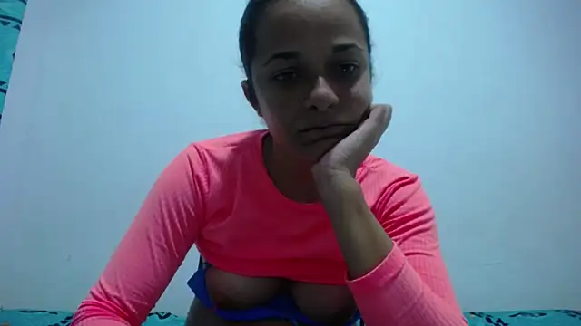 Snapshot of GiveLove1 chatting on January 2025 06:48:02 AM GiveLove1 online show from January 2025 06:48:02 AM