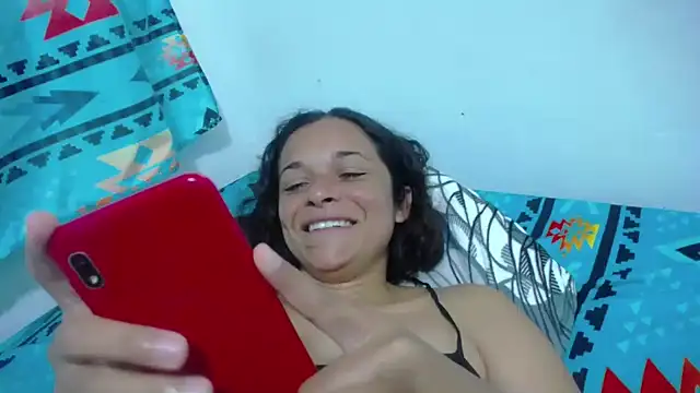 Snapshot of GiveLove1 chatting on January 2025 04:08:02 AM GiveLove1 online show from January 2025 04:08:02 AM