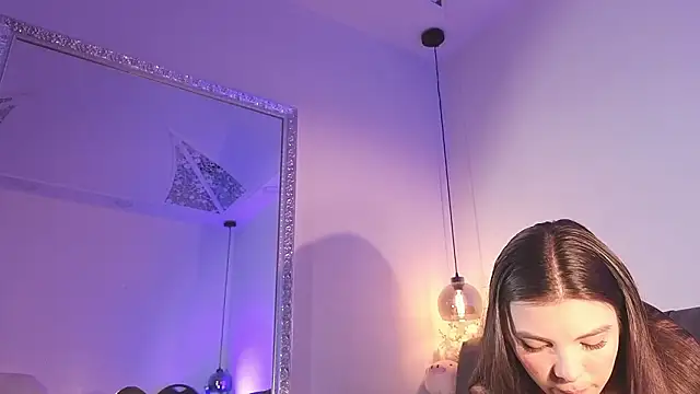 Isabella francoo online show from February 2026 11:53:02 AM