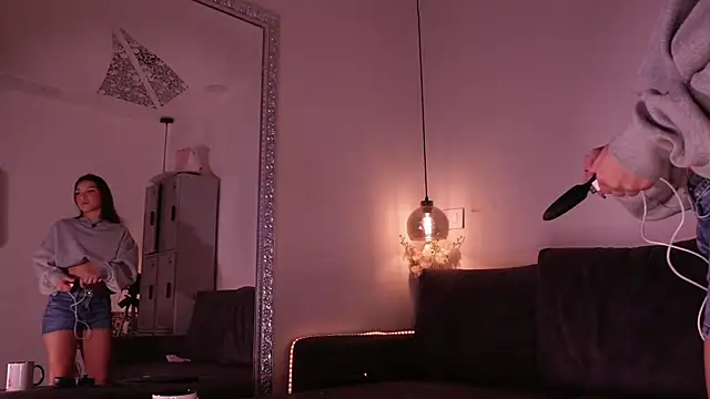 Isabella francoo online show from July 2026 11:52:01 AM