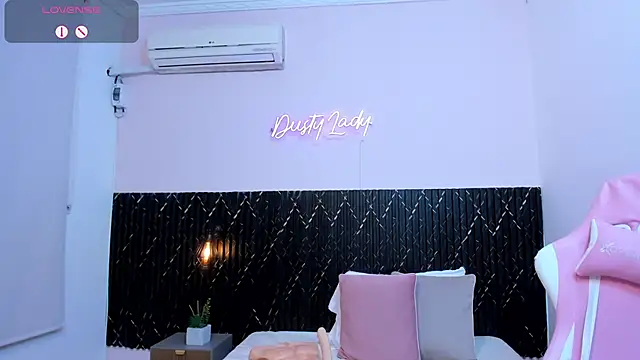 chanel brunette online show from March 2025 07:35:02 PM