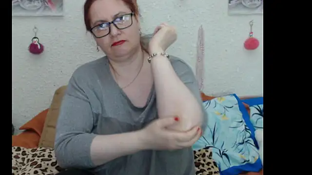 PlayfullMature online show from November 2025 05:13:01 PM